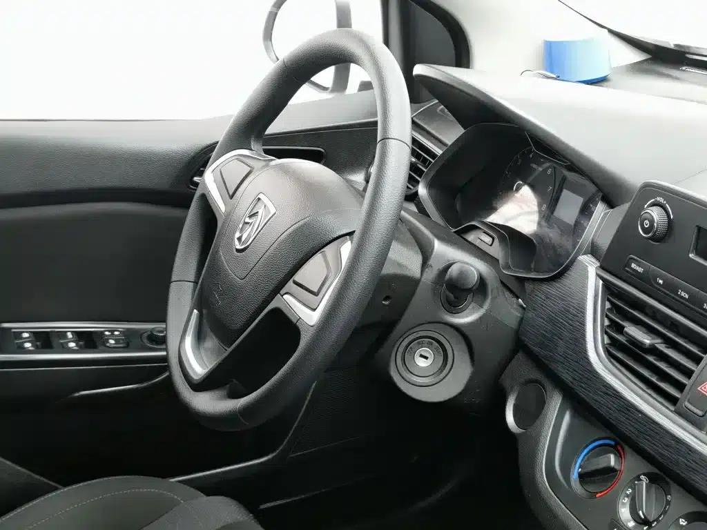 Baojun 310 2016 1.2L Manual Comfort Model — миниатюра 22