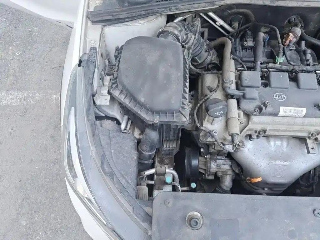 Baojun 310W 2017 1.5L Manual Fashion Model (National VI Emission Standard) — миниатюра 21