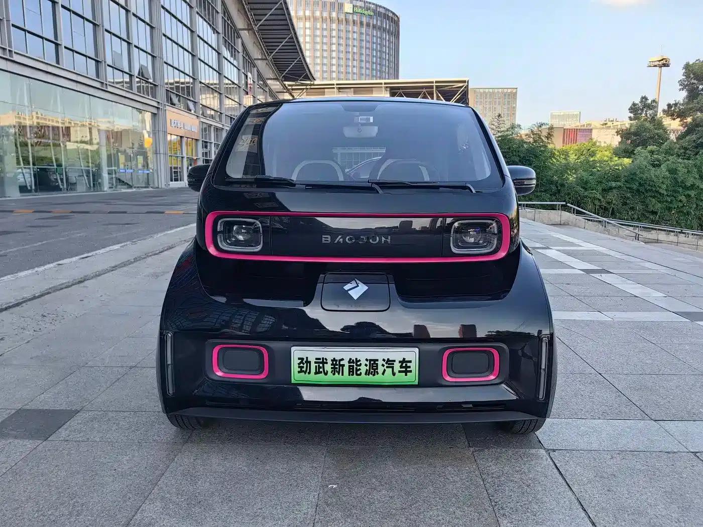 Baojun KiWi EV 2022 Artist Light Edition Ternary Lithium — миниатюра 2