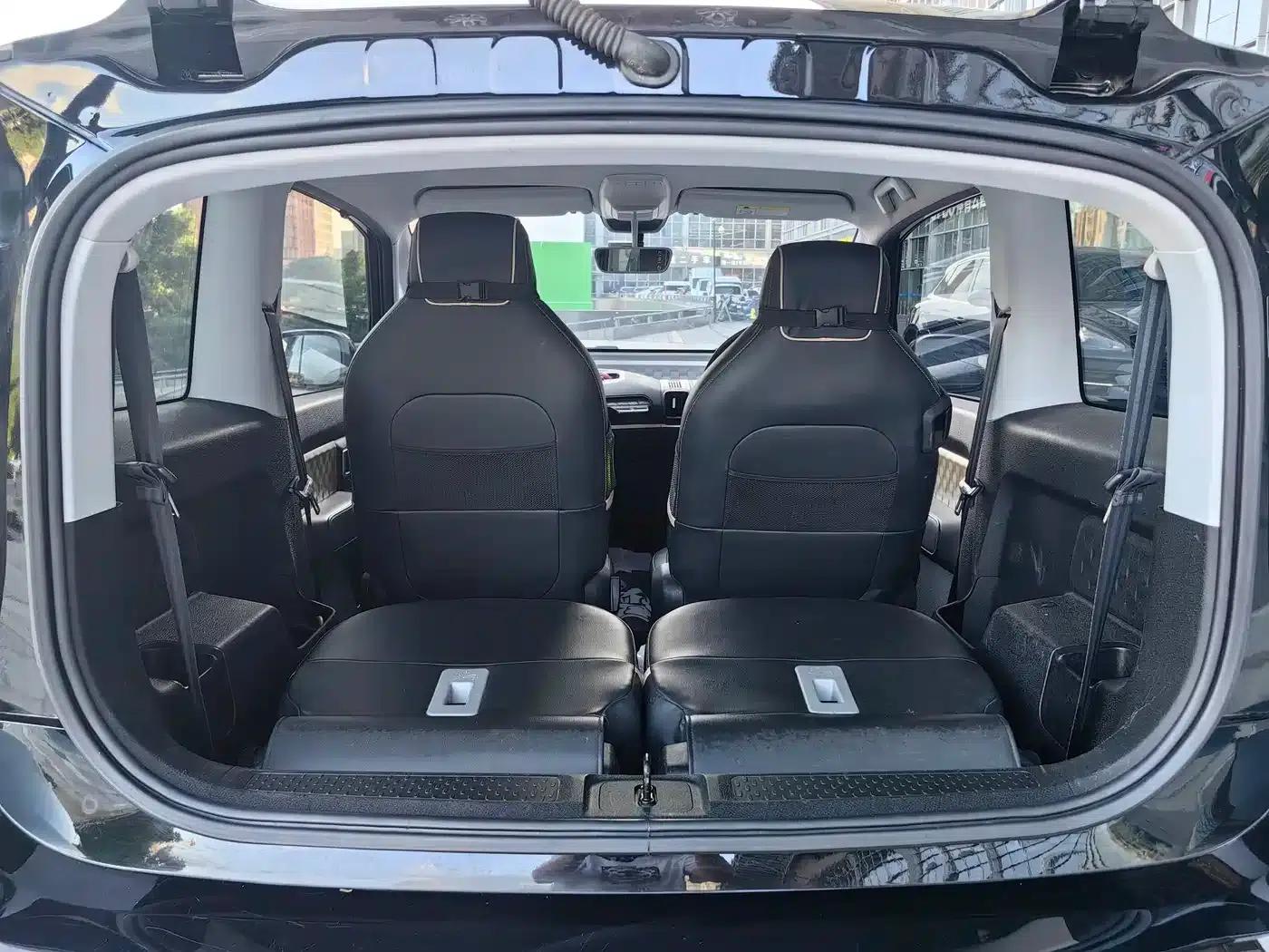Baojun KiWi EV 2022 Artist Light Edition Ternary Lithium — миниатюра 11