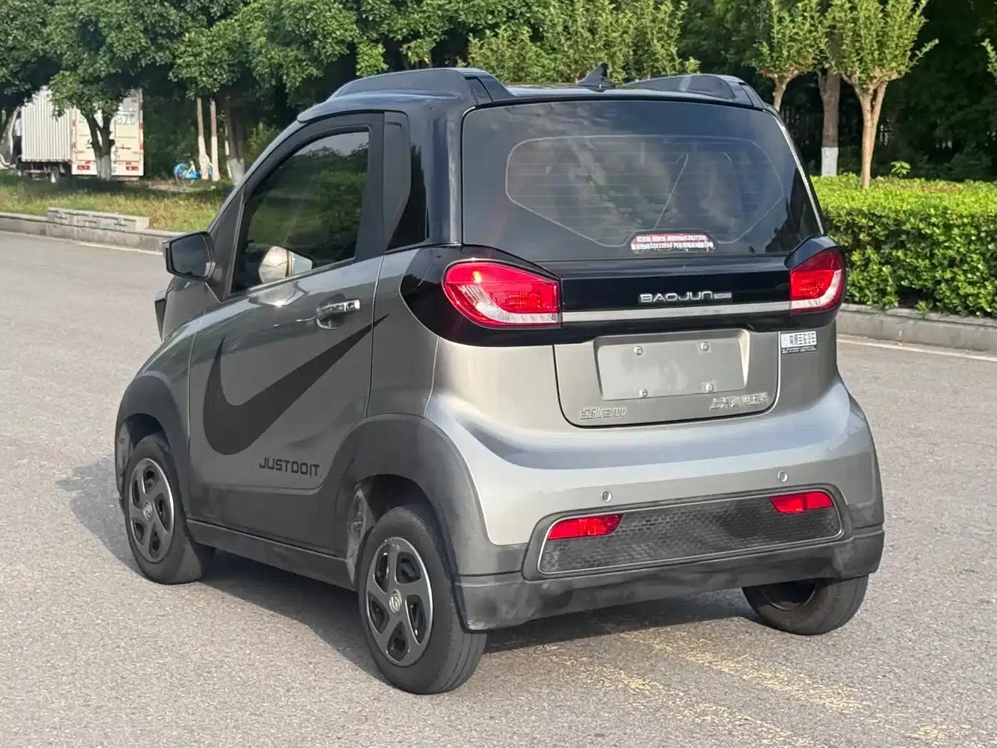 Baojun E100 2020 Model 305KM Smart Edition — миниатюра 10
