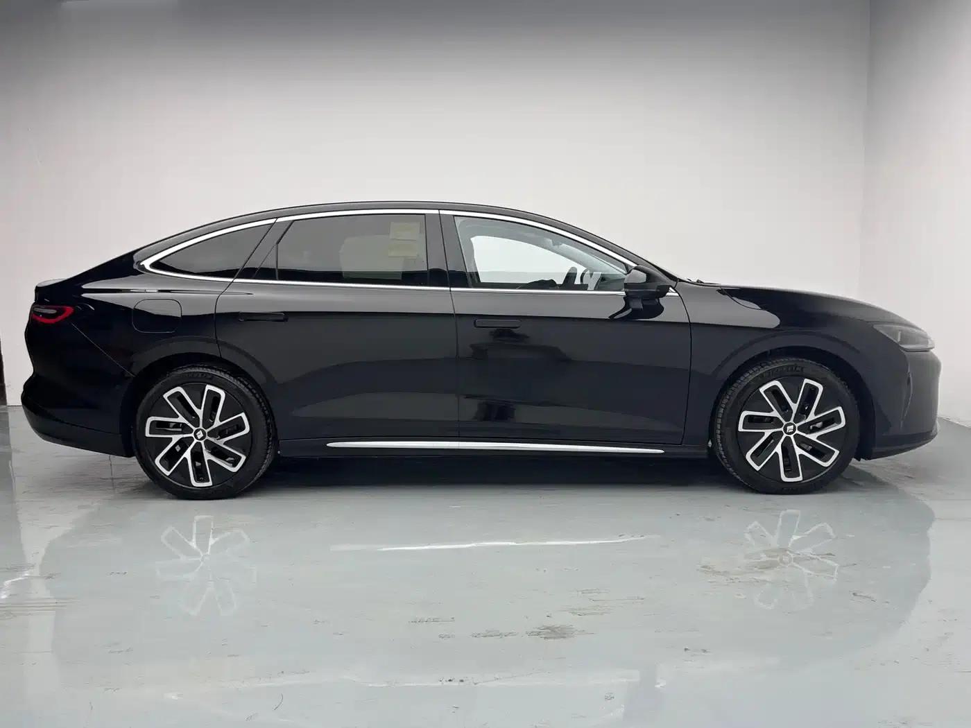 Baojun Enjoy 2025 Plug-in Hybrid 140km/h Luxury Edition — миниатюра 11