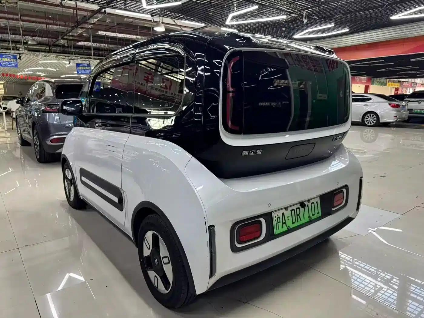 Baojun E300 2020 Plus Interstellar Intelligent Driving Edition — миниатюра 9