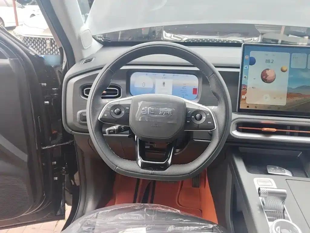 Beijing BJ30 2026 Traveler 1.5T DCT 2WD Advanced Edition — миниатюра 11