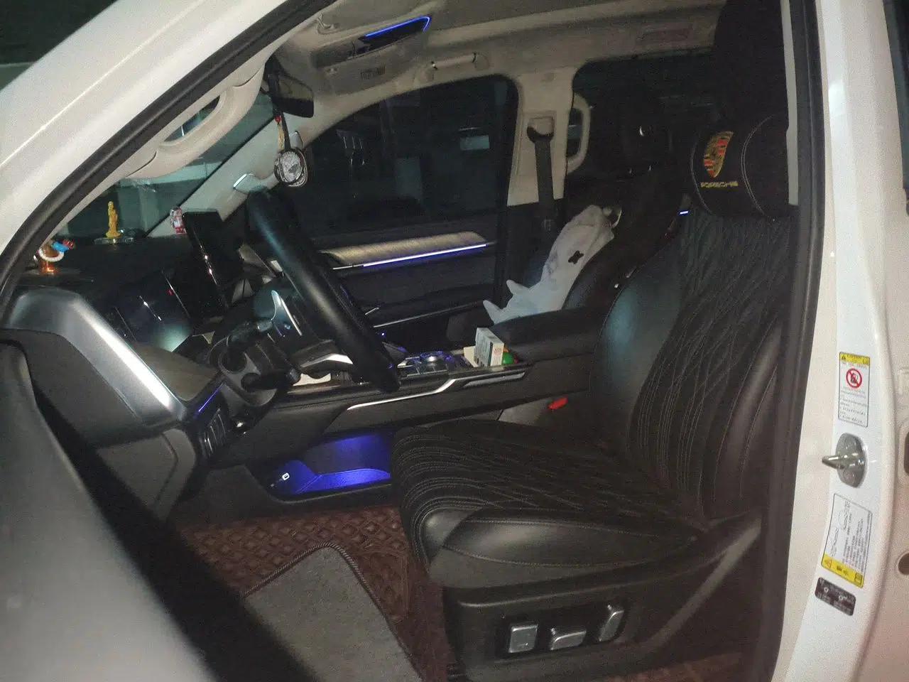 Tank 500 2022 3.0T Business Edition "Creation Realm" Design 5-Seater — миниатюра 15