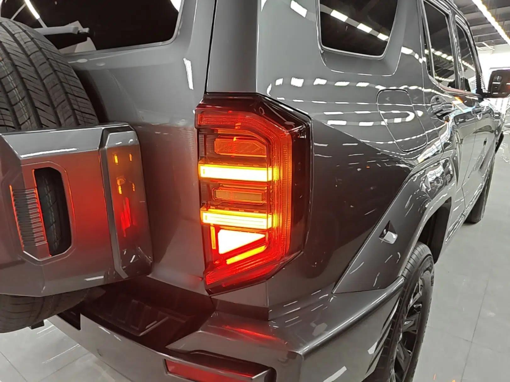 Tank 400 New Energy 2024 Hi4-T Off-Road Edition — миниатюра 9