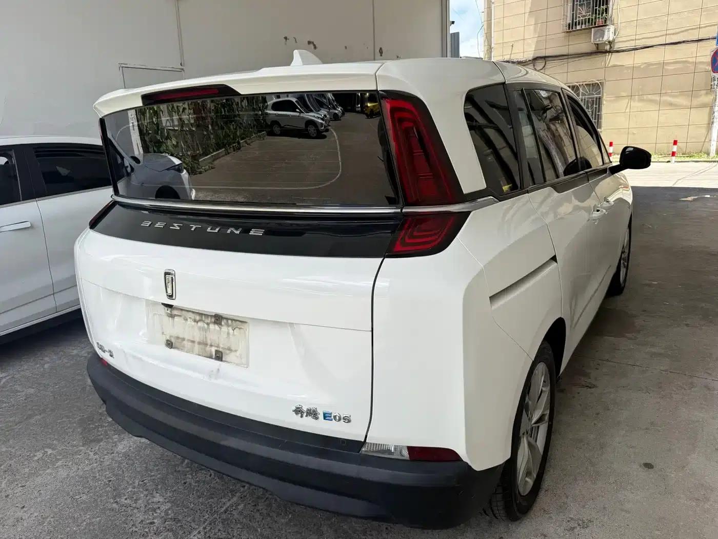 Bestune NAT 2022 Enjoy Travel Edition 100kW 425km — миниатюра 22
