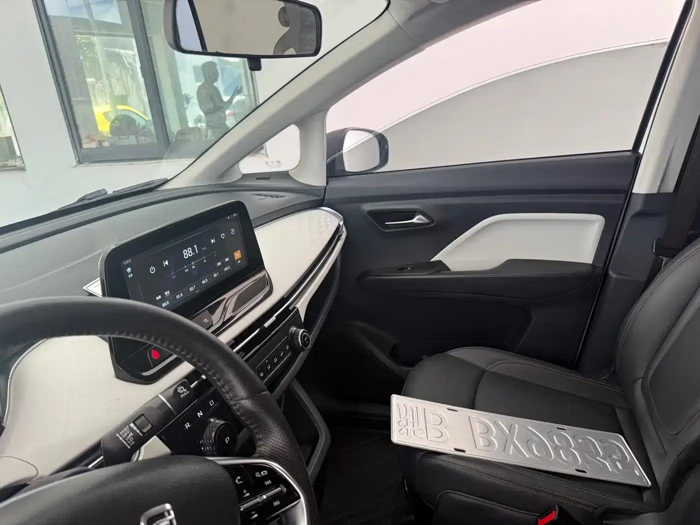 Bestune NAT 2022 Enjoy Travel Edition 100kW 425km — миниатюра 9