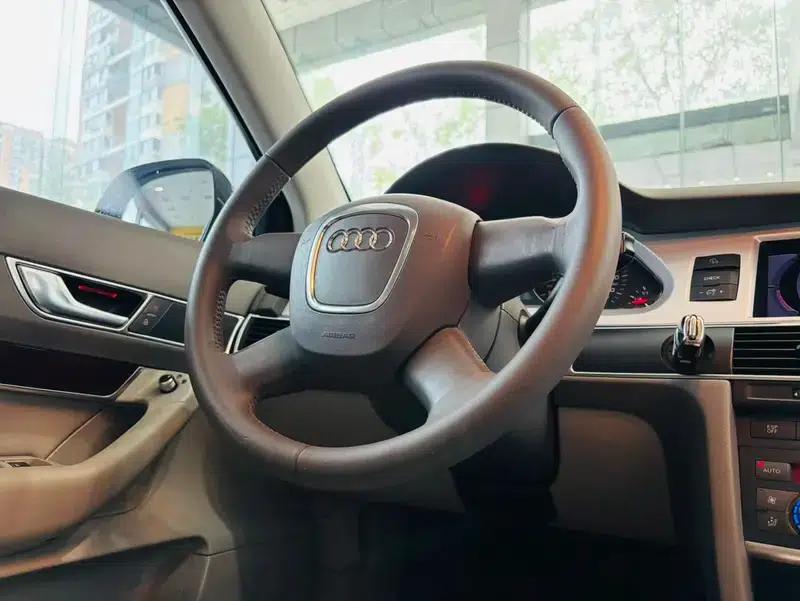 Audi A6L 2011 2.0 TFSI Automatic Comfort — миниатюра 17