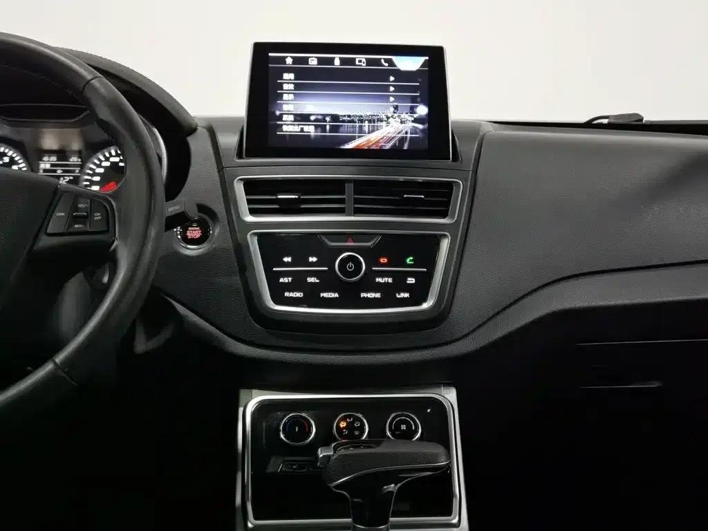 Bestune X40 2019 1.6L Automatic Luxury Model (China VI Emission Standard) — миниатюра 12