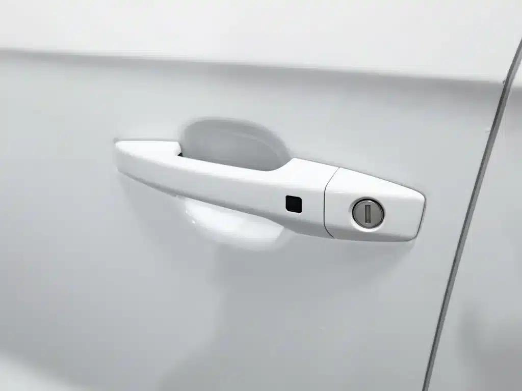 Bestune X40 2019 1.6L Automatic Luxury Model (China VI Emission Standard) — миниатюра 18