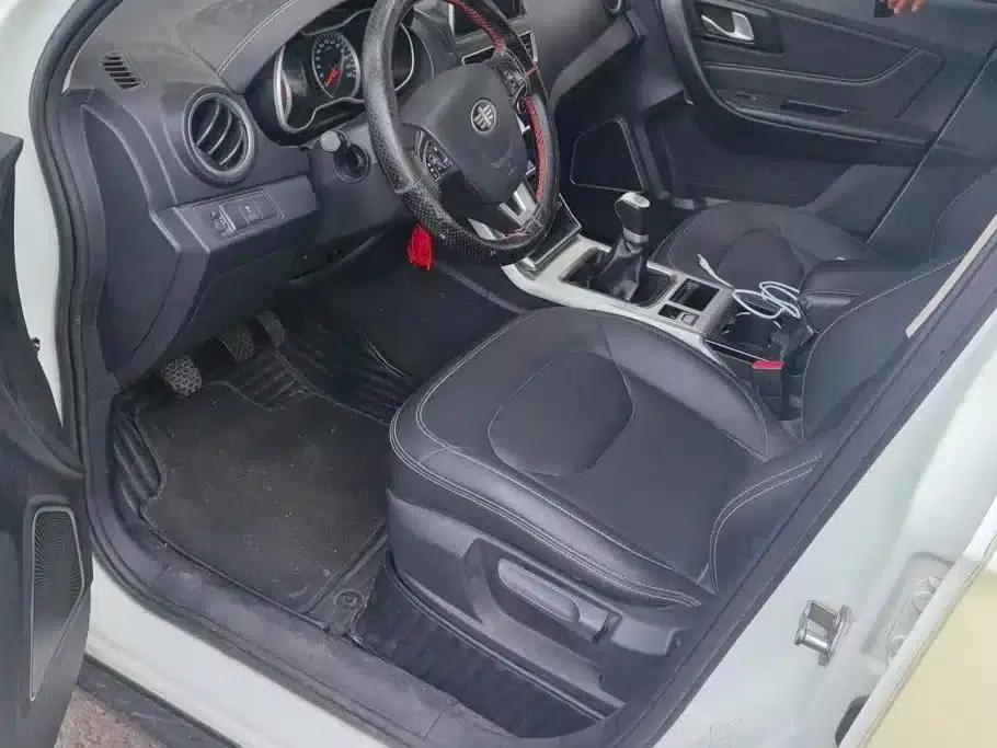 Bestune X40 2019 1.6L Manual Deluxe Edition (National V Emission Standard) — миниатюра 9