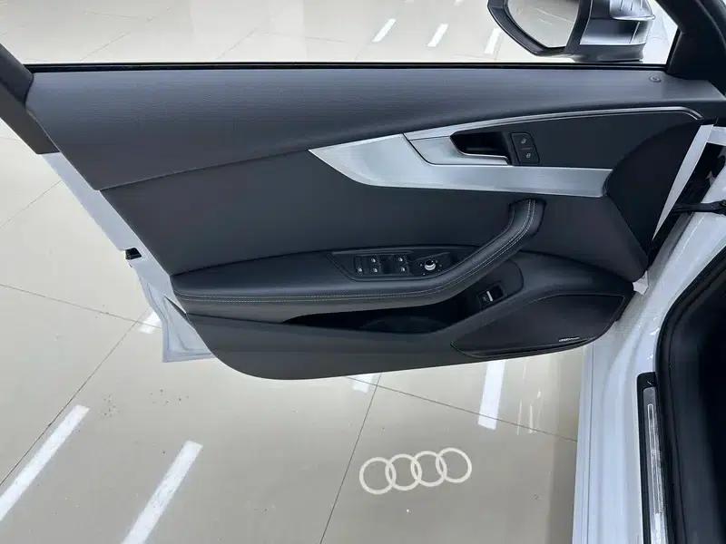 Audi A4L 2020 40 TFSI Luxury Dynamic — миниатюра 12