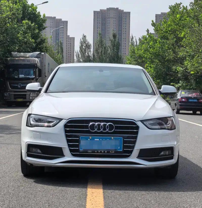 Audi A4L 2016 35 TFSI Classic Edition S line Comfort — миниатюра 2