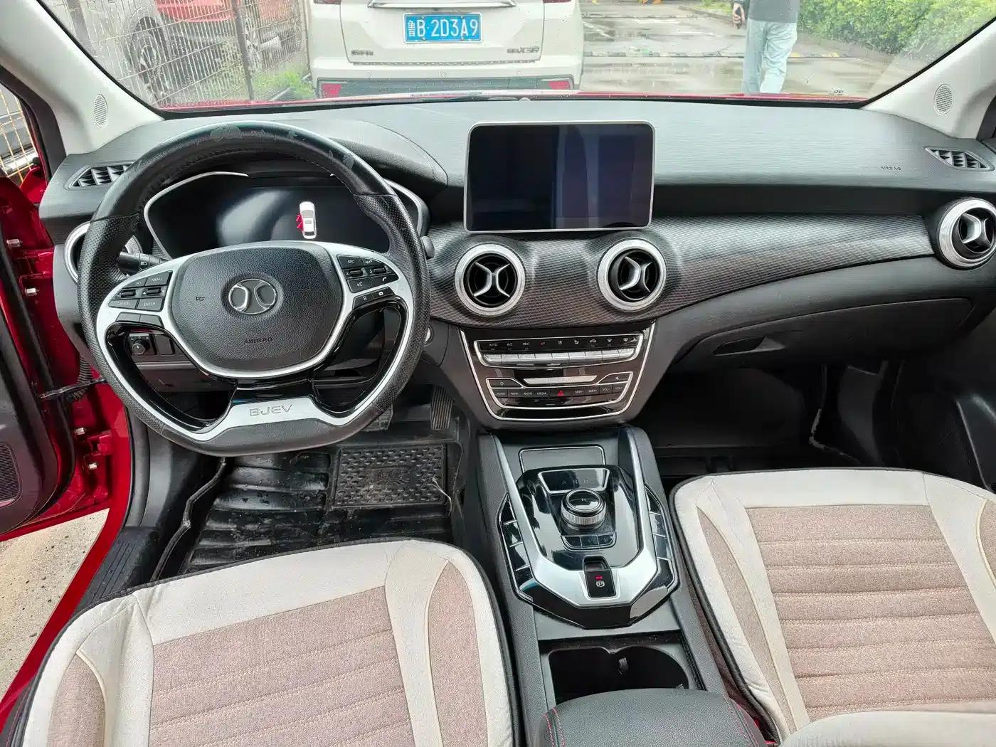Beijing EU5 2018 R500 Smart Wind Edition — миниатюра 6