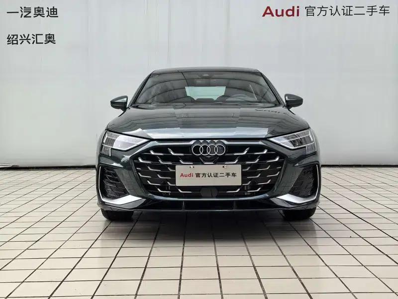 Audi A3 2025 A3L Limousine 35 TFSI Flying Spur Luxury Edition — миниатюра 2