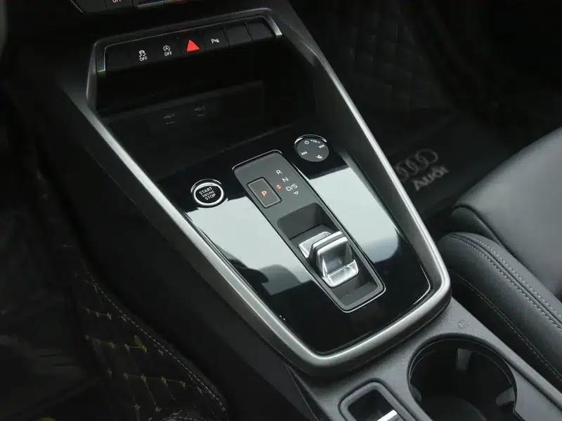 Audi A3 2021 A3L Limousine 35 TFSI Fashionable Elegant Model — миниатюра 12