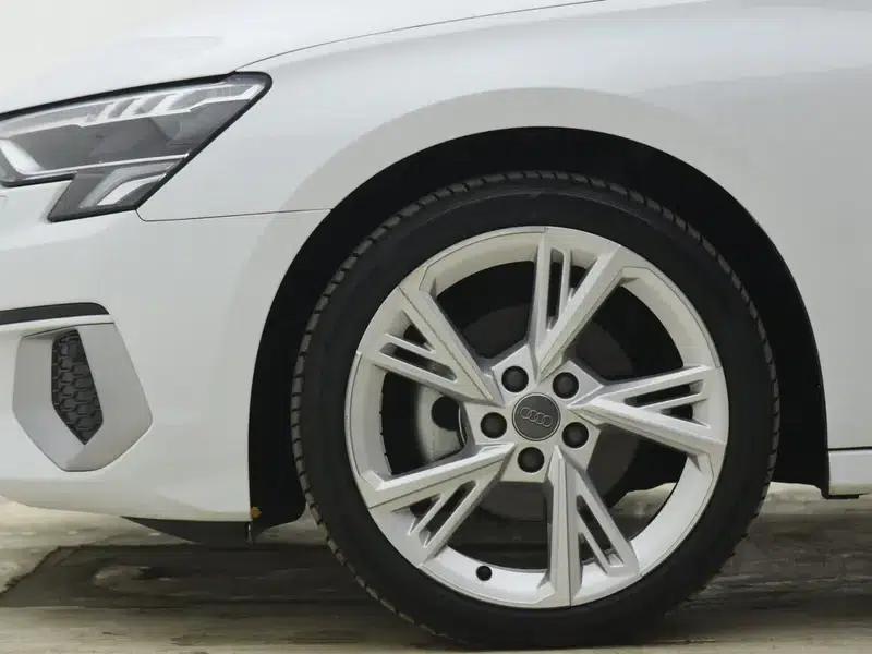 Audi A3 2021 A3L Limousine 35 TFSI Fashionable Elegant Model — миниатюра 9