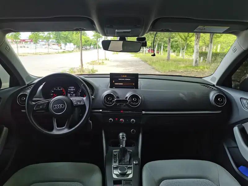 Audi A3 2018 30th Anniversary Edition Sportback 35 TFSI Progressive — миниатюра 7