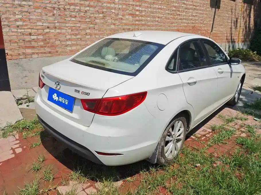 2014 Senova D50 1.5L Manual Comfort Edition — миниатюра 3