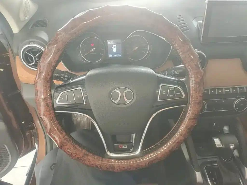 2016 Senova X35 1.5L Automatic Deluxe Edition — миниатюра 11