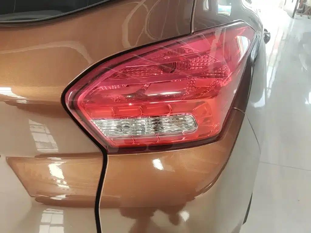 2016 Senova X35 1.5L Automatic Deluxe Edition — миниатюра 8