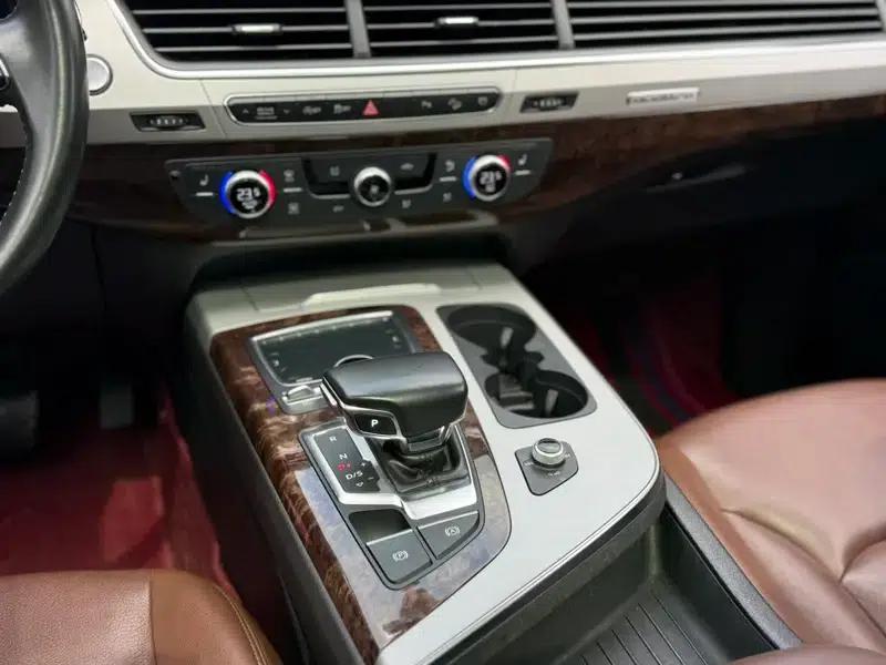 Audi Q7 2018 45 TFSI Technology Edition — миниатюра 11