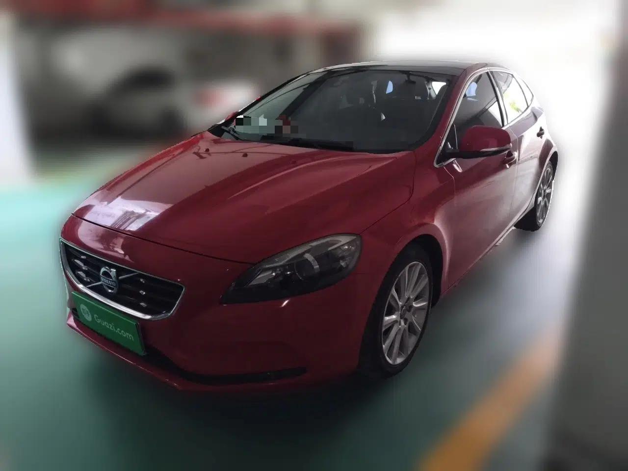 Volvo V40 2014 2.0T Zhiya Edition — миниатюра 1