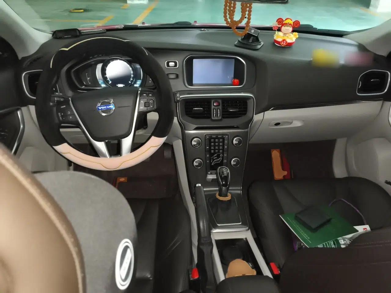 Volvo V40 2014 2.0T Zhiya Edition — миниатюра 9