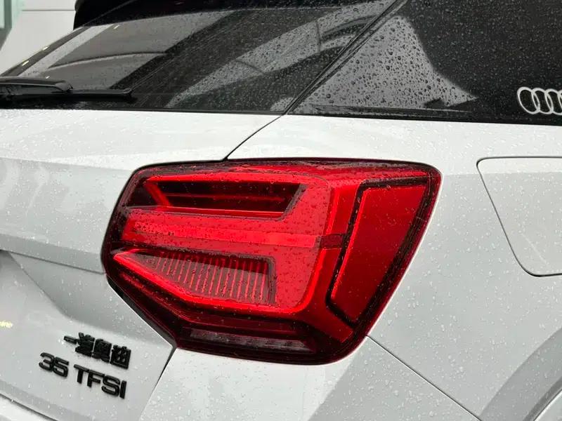 Audi Q2L 2024 35 TFSI Luxury Dynamic — миниатюра 8
