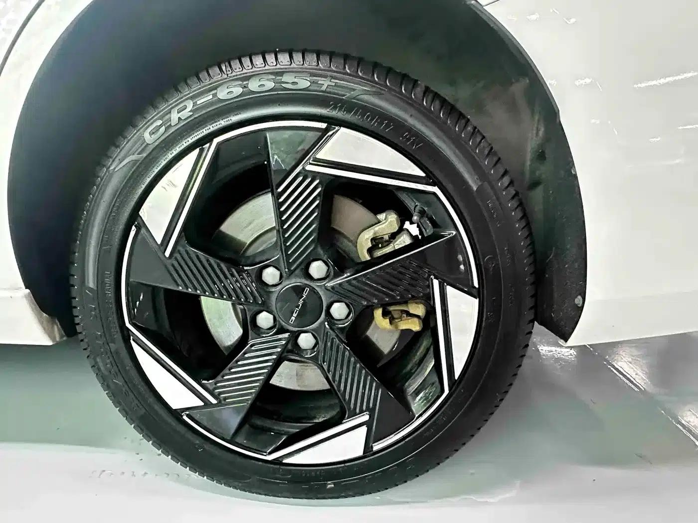 Beijing EU5 PLUS 2023 R600 Premium Edition — миниатюра 13