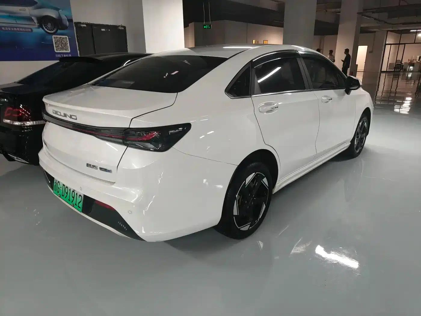 Beijing EU5 PLUS 2023 R600 Premium Edition — миниатюра 16