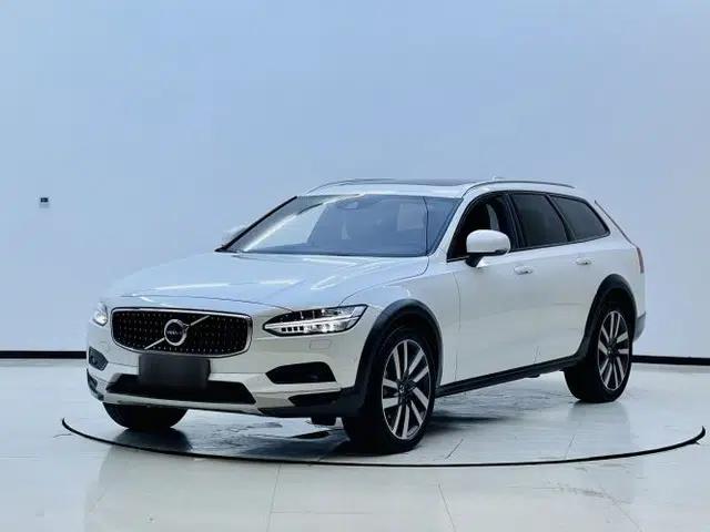 Volvo V90 2021 Cross Country B5 AWD Prestige Edition