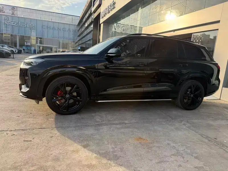 Audi Q6 2024 45TFSI quattro Black Knight Edition Flying Rider Package 6 Seats — миниатюра 3