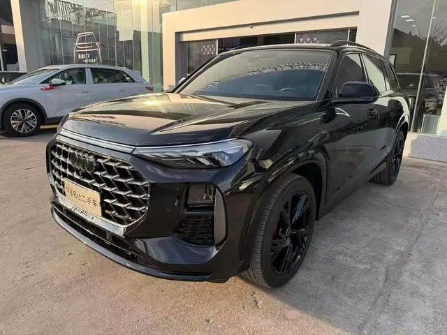 Audi Q6 2024 45TFSI quattro Black Knight Edition Flying Rider Package 6 Seats