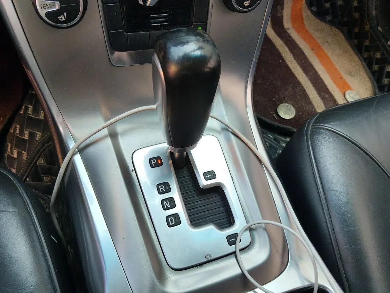 Volvo S80L 2012 2.0T T5 Luxury Edition — миниатюра 14