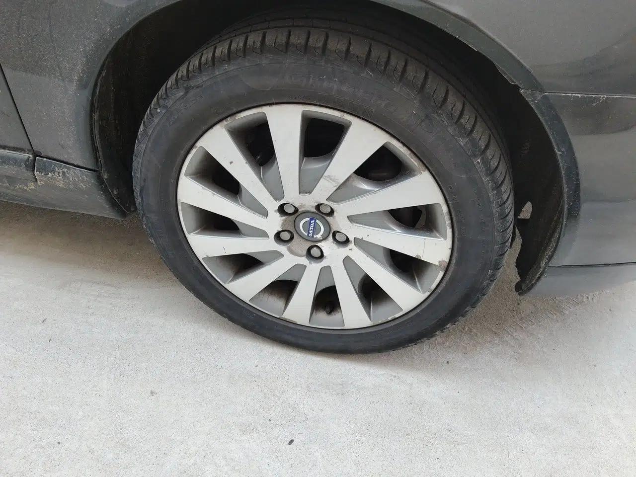 Volvo S80L 2012 2.0T T5 Luxury Edition — миниатюра 8