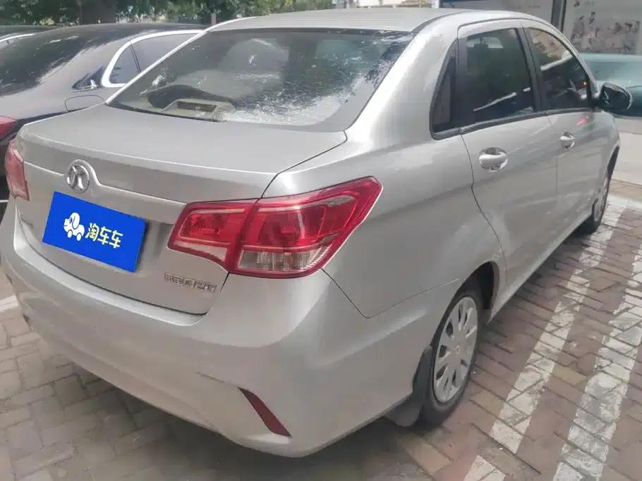 2015 Senova D20 Sedan 1.3L Manual Comfort Edition — миниатюра 3