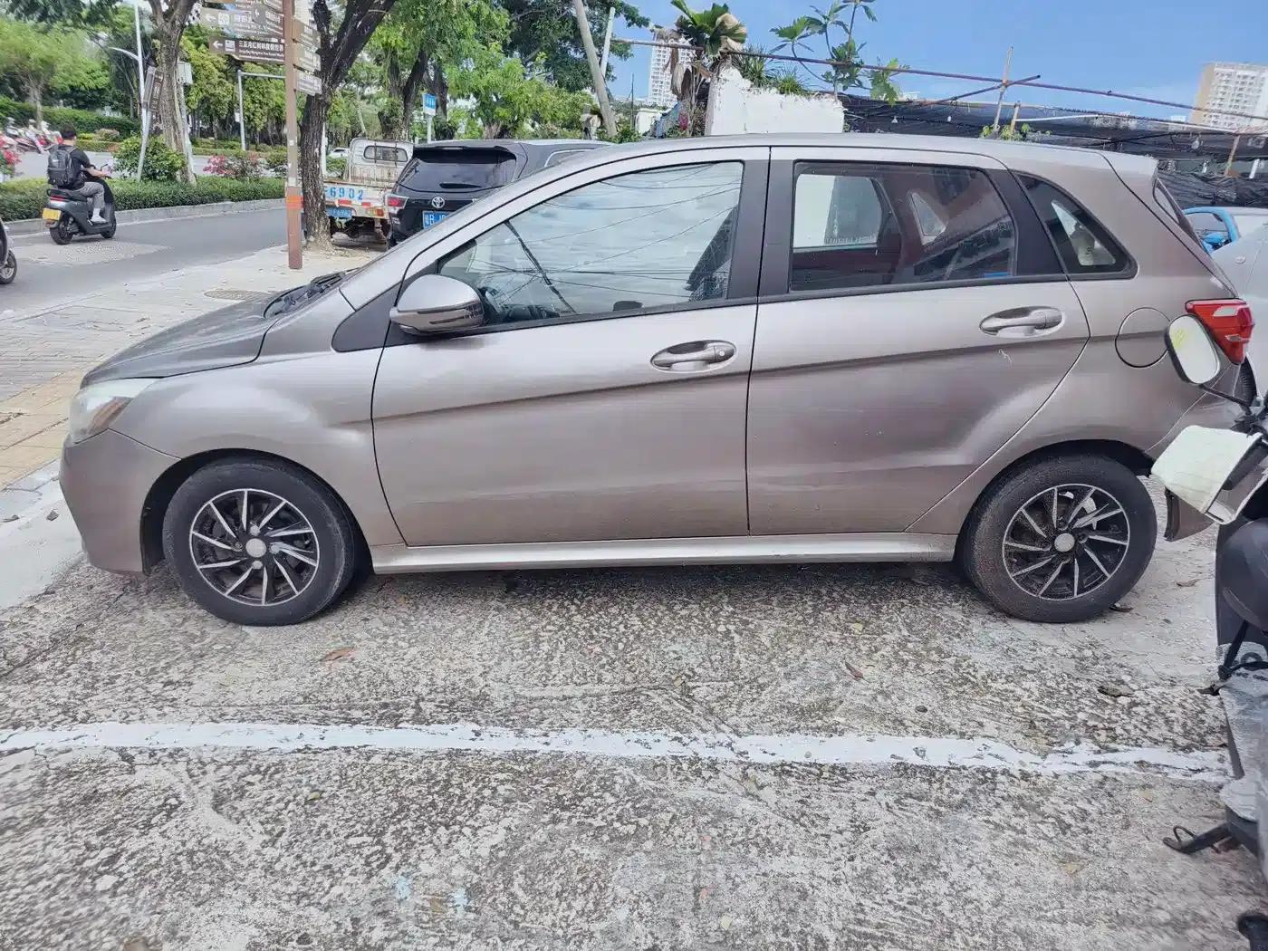 2015 Senova D20 Sedan 1.5L Automatic Comfort Edition — миниатюра 3