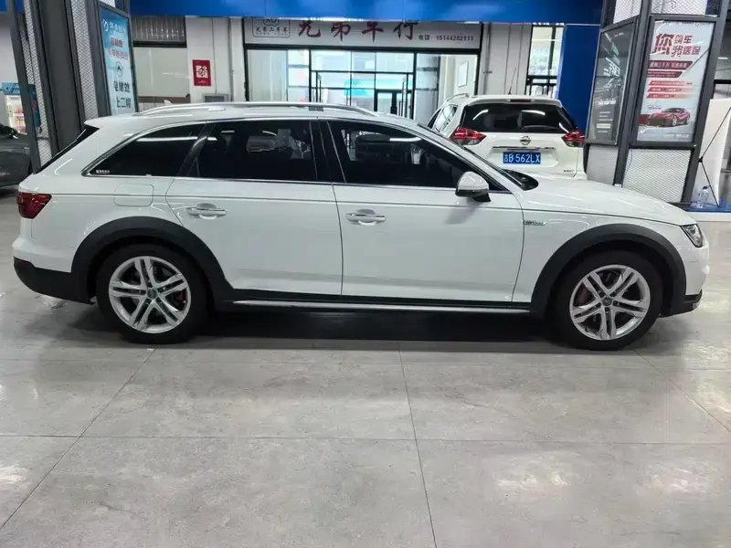Audi A4 (Imported) 2017 45 TFSI allroad quattro Fashion Edition — миниатюра 5