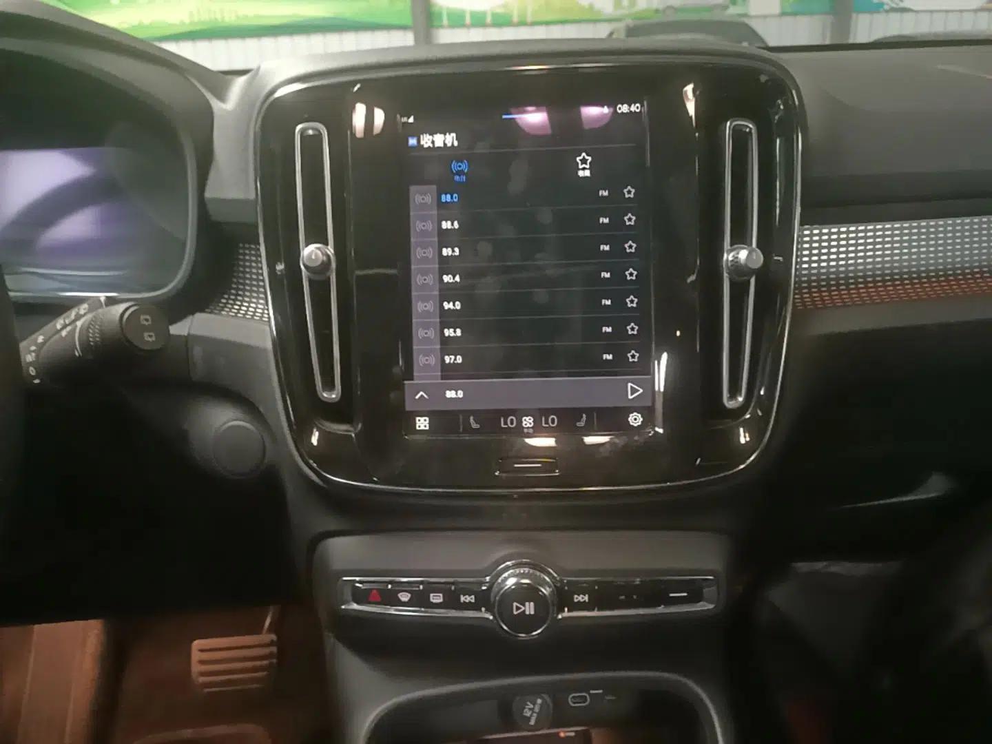 Volvo XC40 New Energy 2021 P8 Pure Electric All-Wheel Drive Smart Luxury Sport Edition — миниатюра 15