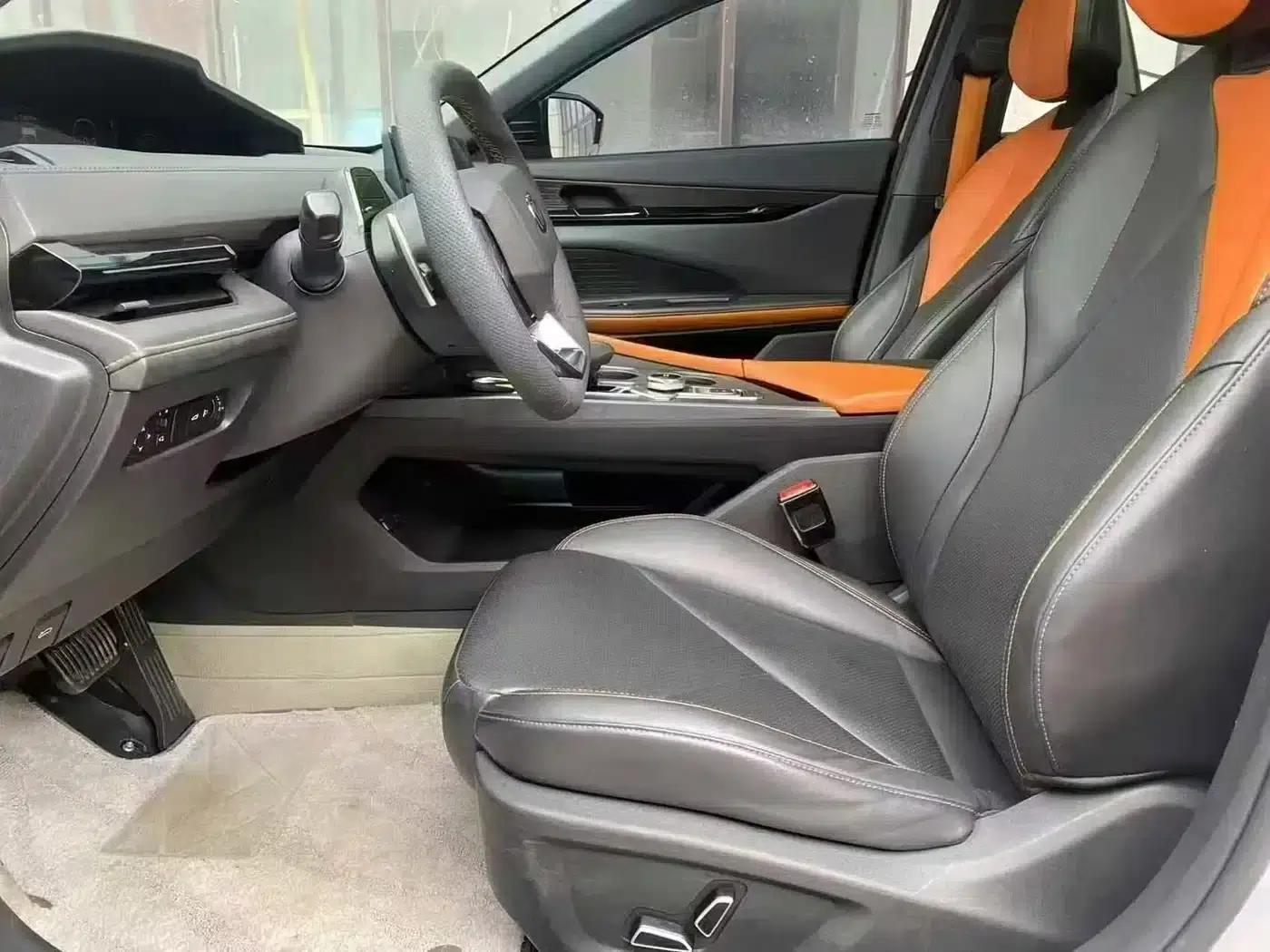 Changan UNI-V 2022 1.5T Premium Edition — миниатюра 5