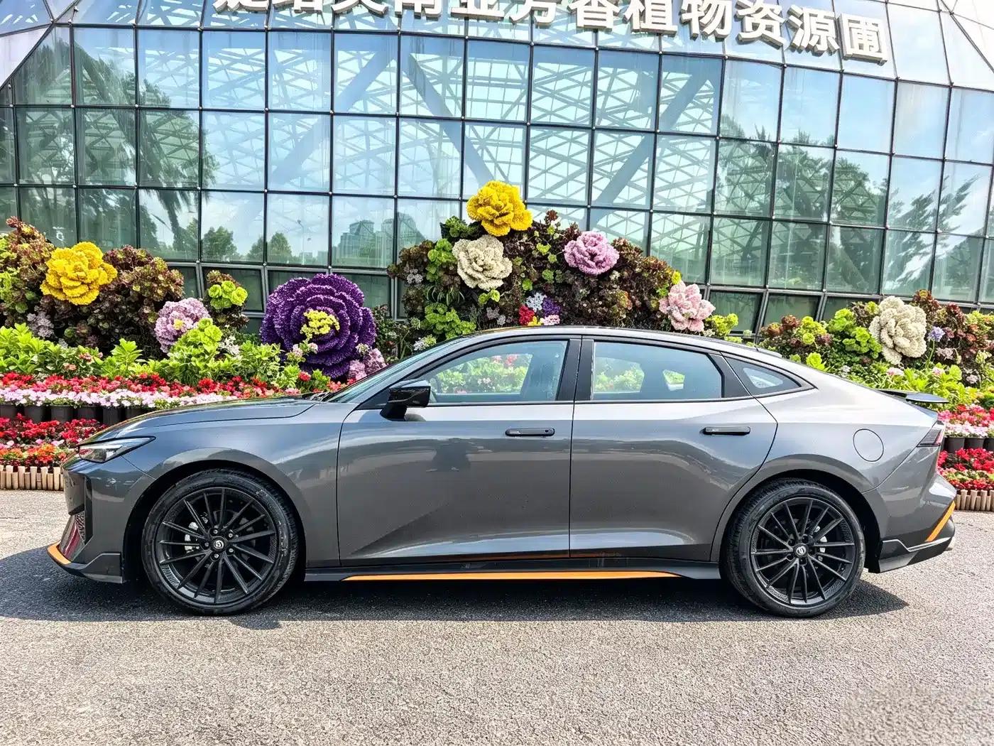 Changan UNI-V 2024 2.0T Classic Sport — миниатюра 15
