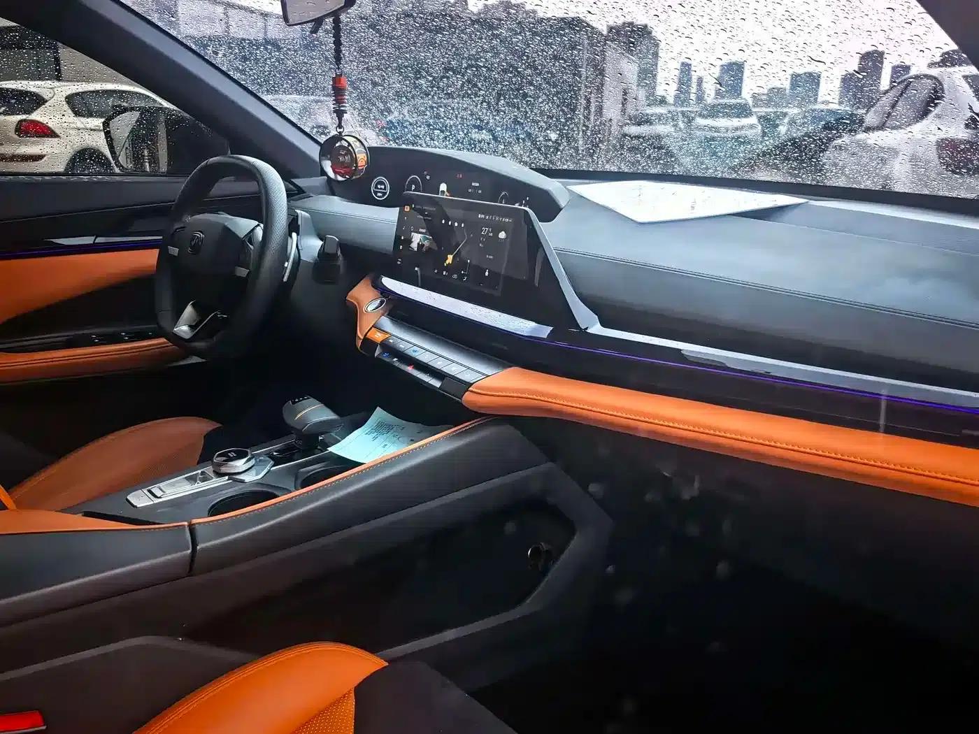 Changan UNI-V 2022 1.5T Sport Edition — миниатюра 12