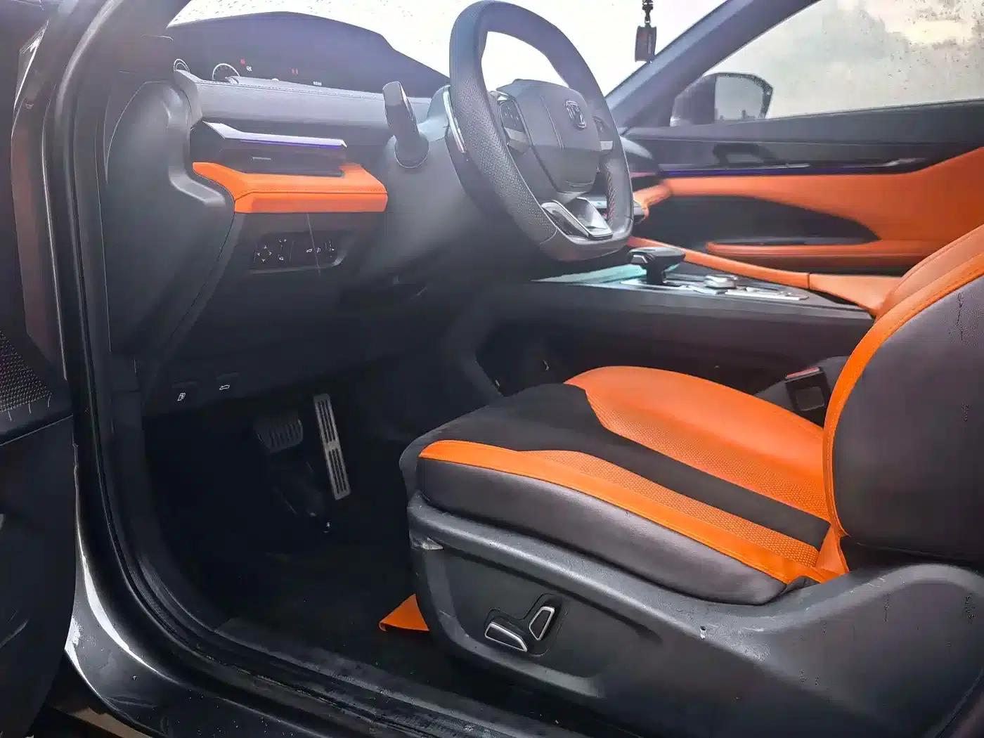 Changan UNI-V 2022 1.5T Sport Edition — миниатюра 4