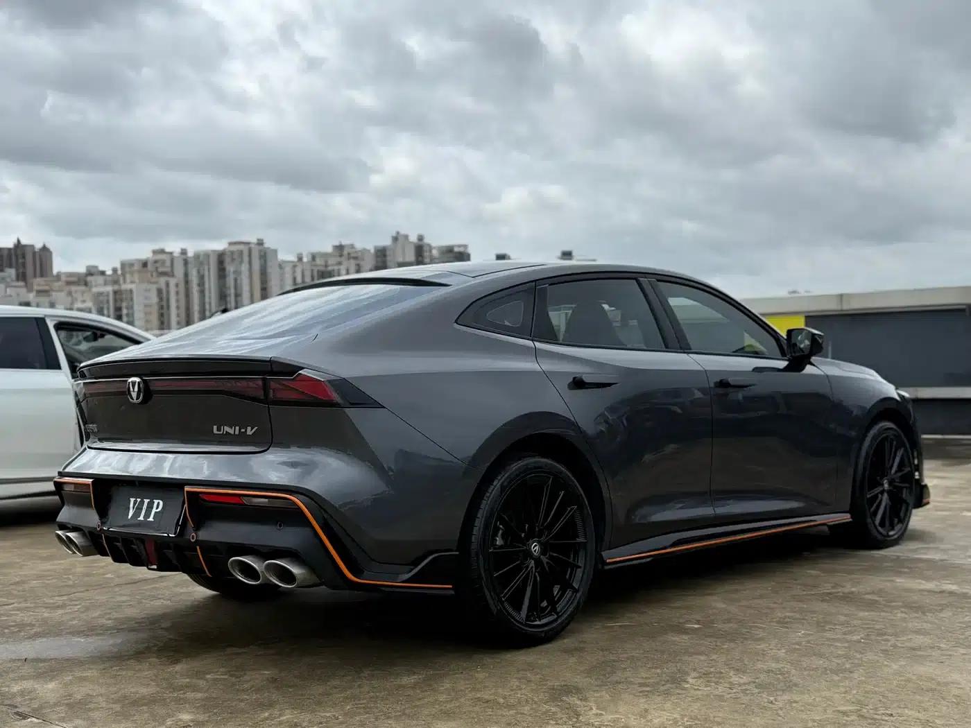 Changan UNI-V 2023 1.5T Sport Edition — миниатюра 14