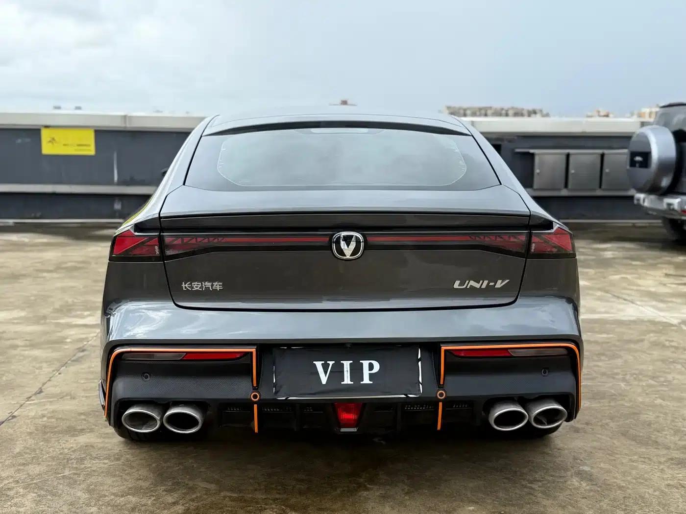 Changan UNI-V 2023 1.5T Sport Edition — миниатюра 15