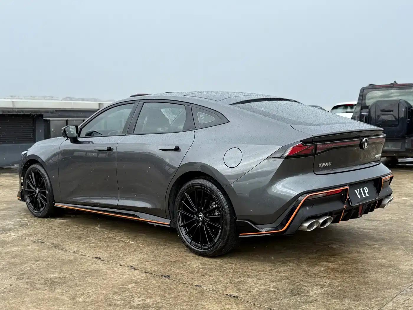 Changan UNI-V 2023 1.5T Sport Edition — миниатюра 16