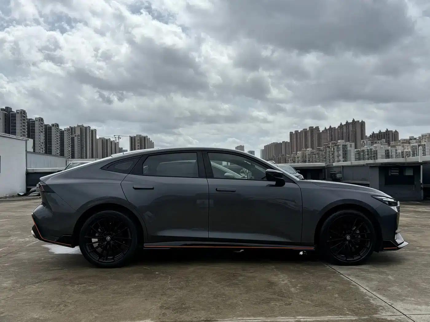 Changan UNI-V 2023 1.5T Sport Edition — миниатюра 17