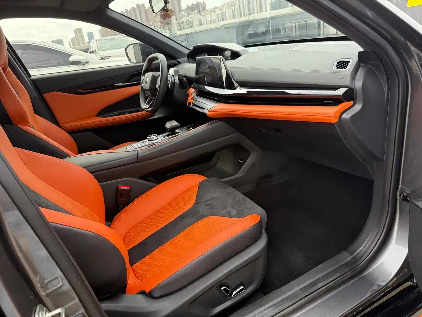 Changan UNI-V 2023 1.5T Sport Edition — миниатюра 10